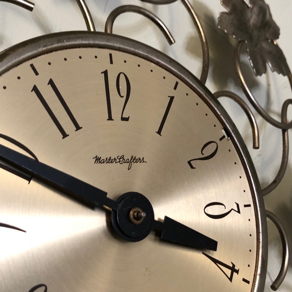 Mid-Century Modern  MASTERCRAFTERS Brass WallClock - Picture 5 of 7